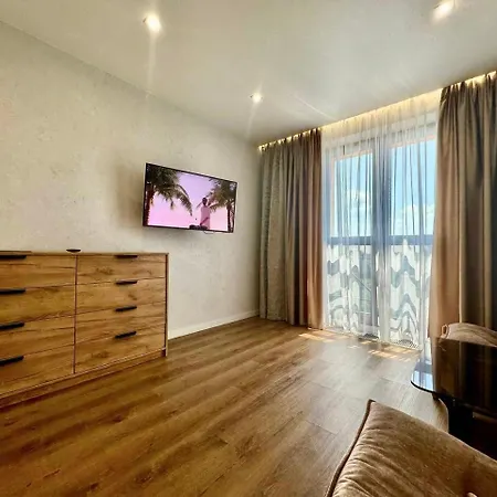 Apartpoltava Сонячний Парк: Дизайнерська Розкіш у Історичному Центрі Exterior photo